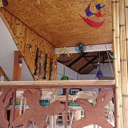 Beten Enjung Home Stay&Waroeng アメッド エクステリア 写真