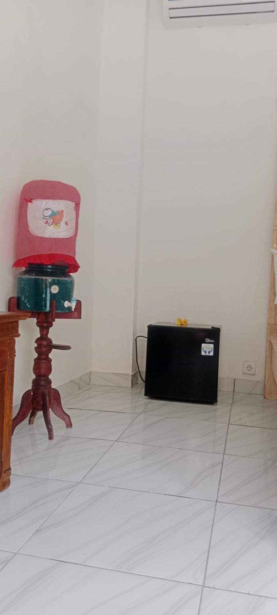 Beten Enjung Home Stay&Waroeng アメッド エクステリア 写真