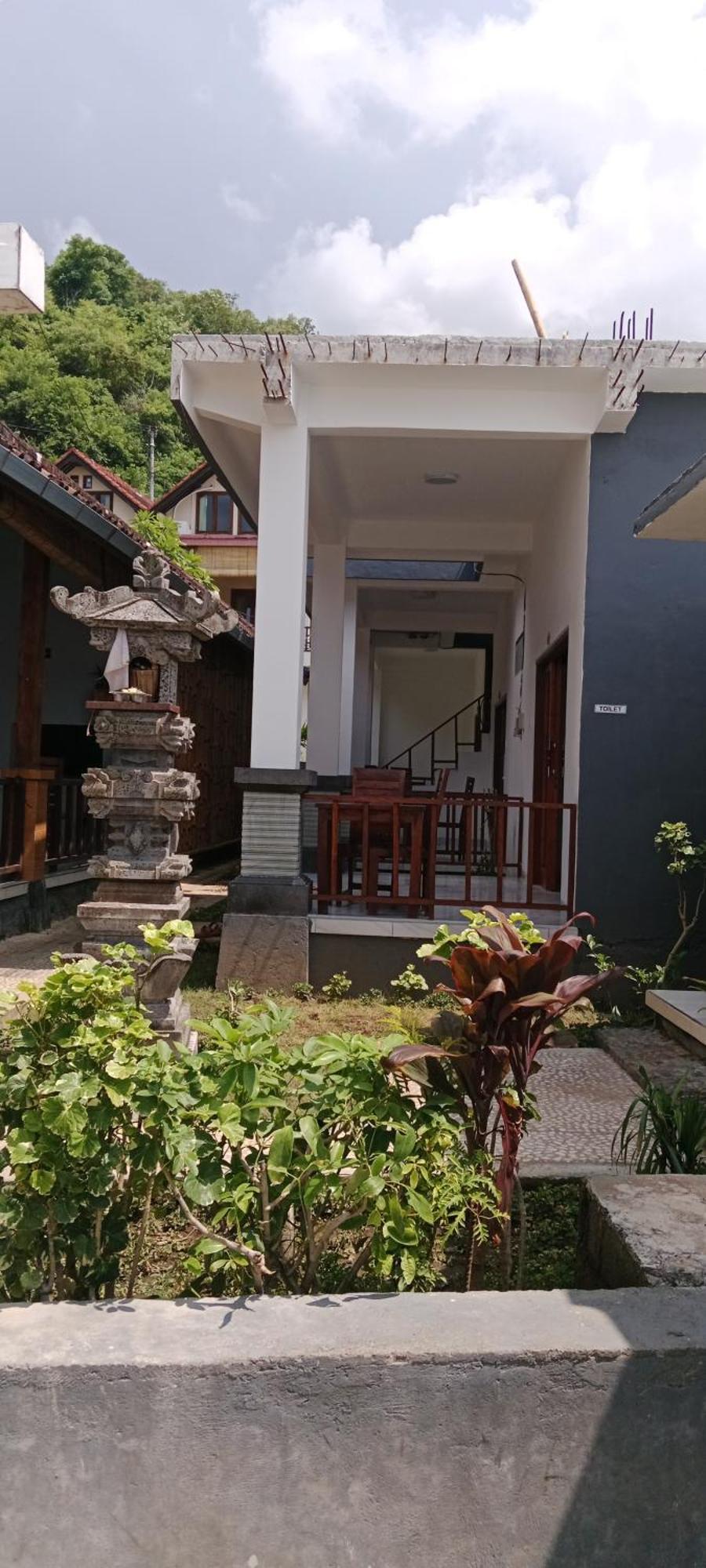 Beten Enjung Home Stay&Waroeng アメッド エクステリア 写真