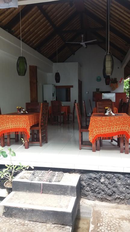 Beten Enjung Home Stay&Waroeng アメッド エクステリア 写真